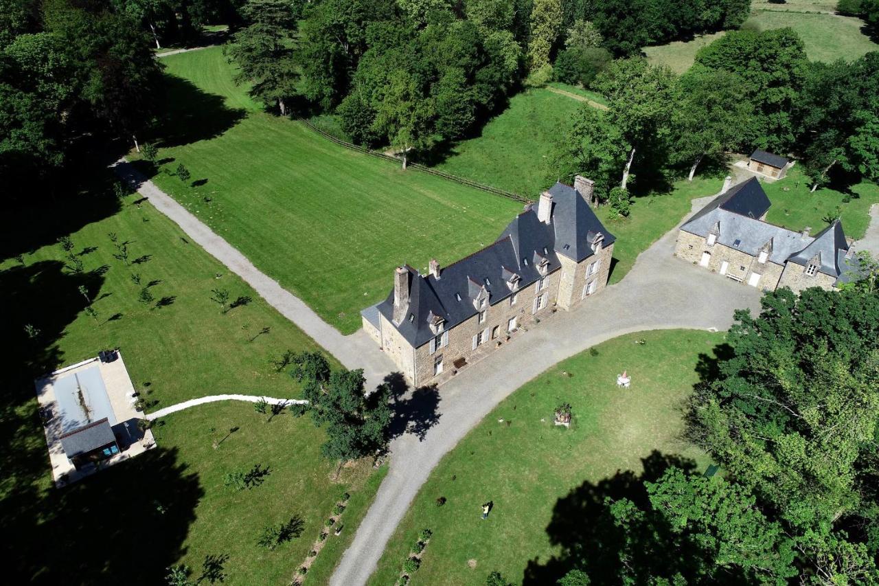 Chambres D'Hotes Chateau De La Croix Chemin Saint-Leger-des-Pres Luaran gambar