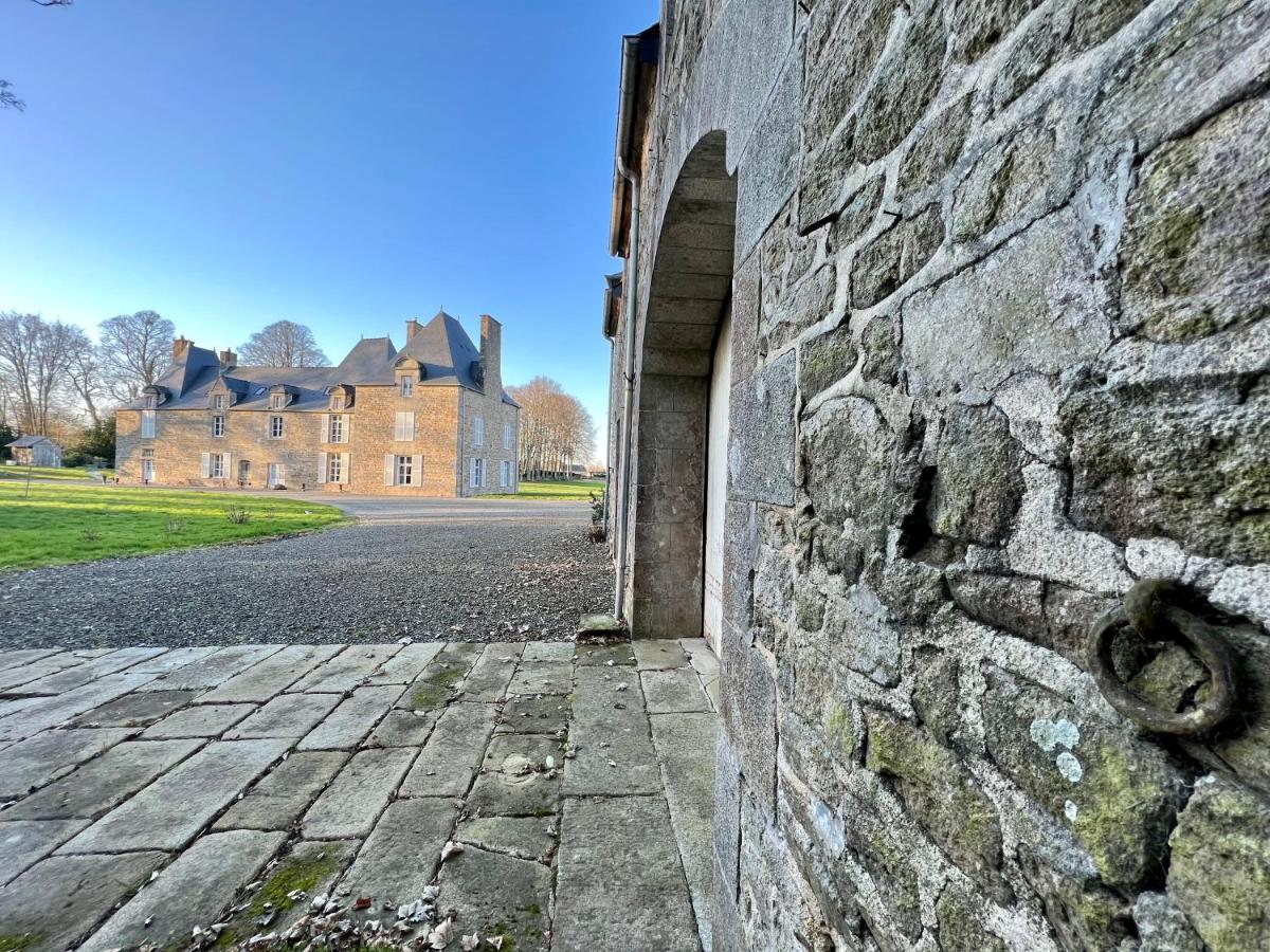 Chambres D'Hotes Chateau De La Croix Chemin Saint-Leger-des-Pres Luaran gambar